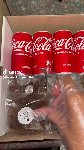 (Contact in the bio )What’s Savor the taste of premium biltong! Our Biltong Box is packed with rich flavor and the perfect snack for any occasion. 🥩✨ Order yours today! #BiltongLovers #SnackTime”#namtiktok🇳🇦 #TheSnackBoxNamibia #SAMA28 #fypp #viralvideo🔥