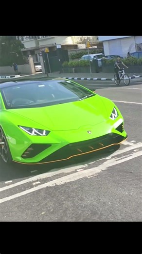"Green Lamborghini 💚 | Supercar Sound & Speed Reaction 🔥 #Shorts"