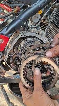 How to Replace the Clutch Plates on a Satria FU