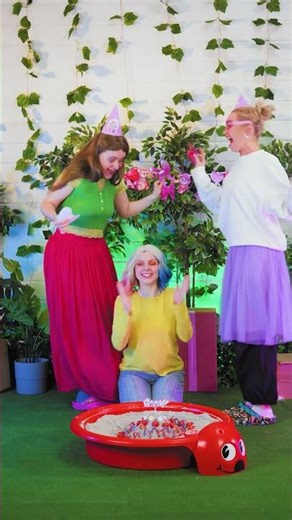 Dreamy Doll-Themed Birthday Set 💗🎉 DIY Printable Decor!