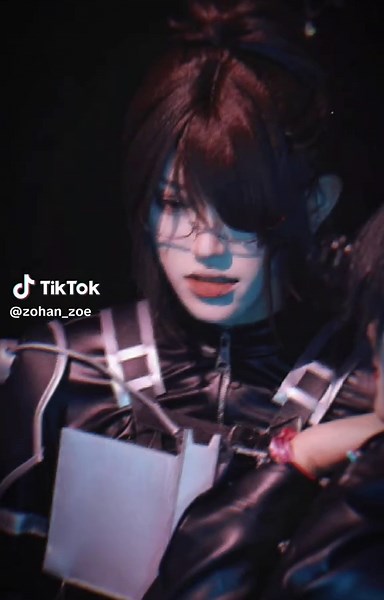 bảnh quáaa😋#hangezoe #attackontitan #shingekinokyojin #cosplayer #zohan_zoe #xhtiktok