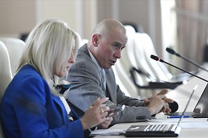 INCREDIBIL. Teatrele, muzeele, bibliotecile și evenimentele culturale ar putea fi închise sau suspendate în WEEK-END și SĂRBĂTORILE LEGALE