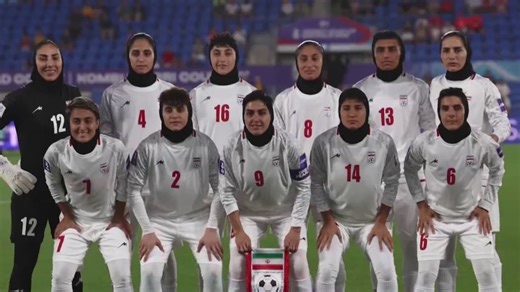 5 members of the Iranian women’s soccer team granted asylum in Australia