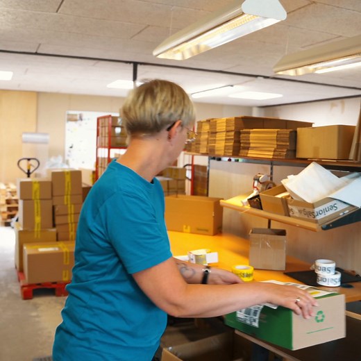 Seniorsalg er en dansk webshop, som gør livet og hverdagen lettere med kvalitets hjælpemidler til seniorer 🤩 Vores produkter er nøje udvalgt med fokus på kvalitet og prisvenlighed, fordi gode hjælpeartikler behøver ikke koste en formue. Se vores udvalg online på vores hjemmeside i dag. | SeniorSalg.dk