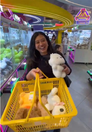 Exploring the Claw Machine Fun at Central Park, Jakarta