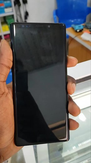 Samsung Galaxy Note 9 Display: 6.4 inches, 103.2 cm2 (~83.4% screen-to-body ratio) Version: Android 8.1 (Oreo), upgradable to Android 10, One UI 2.5 Storage: 128GB 6GB RAM, 128GB 8GB RAM, 512GB 8GB RAM Camera: MP, f/1.5-2.4, 26mm (wide), 1/2.55", 1.4µm, dual pixel PDAF, OIS Battery: Li-Ion 4000 mAh, non-removable Send a DM to order | Te-Tech Communication