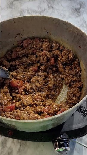 HOW TO MAKE CHILI SIX GUN CHILI #chili #cajunrnewbbq #texaschili