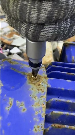 How to remove severely rusted screws #tools