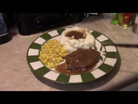 Pressure Cooker Cube Steak with Gravy