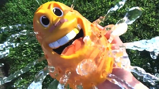 Splash Potato! The Fun Splash & Pass Game!