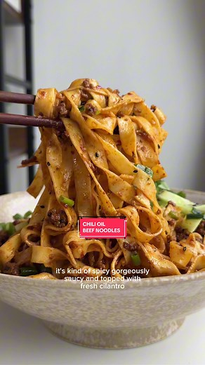 Delicious and Easy Chili Oil Beef Noodles Recipe