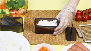 Musubi Press Mold Kit, 2 Pack Clear Musubi Maker with Stainless Steel 304 Luncheon Meat Slicer for SPAM