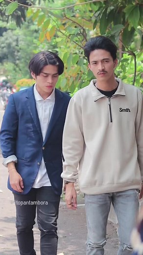 Bisa lihat MASA LALU pakai bingkai ajaib? Kamu mau lihat masa lalu siapa? #SerialTikTok #TikTokTainment #drama #topantambora #suneedaycreative #dramatiktok #viraltiktok #kehidupan #masalalu #suamiistri #selingkuh