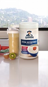 Comer más saludable… ¡sí es posible! Ponle Quaker® a tus recetas smoothies y lleva la energía en todo este 2025. Ingredientes: Avena Integral Quaker®, agua, kiwi, almendras, pasas y mantequilla de maní. #Quaker #Avena #Propósitos #2025 #Smoothie | Quaker PR