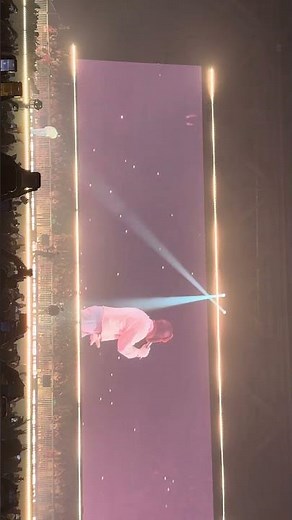 BAD BUNNY x JHAY CORTEZ - DÁKITI (live) Arnhem