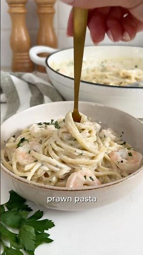 This creamy garlic prawn pasta comes together in just 15 minutes and is completely dairy free!