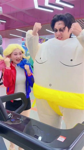 Joker vs Muscle Man#joker#shorts#Harley