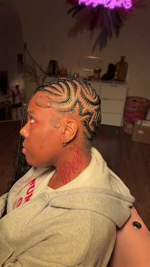 Stunning Braided Mohawk Style | March Books Open!