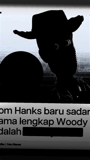 Tom Hanks ternyata baru tau kalau Woody, karakter yang dia perankan sejak 1995, punya nama belakang. Di wawancara bareng Tim Allen di BBC Radio 1 buat promo Toy Story 5, jurnalis Ali Plumb ngungkapin nama lengkap Woody adalah Woody Pride, dan Hanks langsung kaget, “I had no idea, the Sheriff?” Belum selesai, ternyata nama lengkap Jessie juga Jessica Jane Pride, sama persis marganya kayak Woody. Tim Allen sempat nyeletuk mereka mungkin saudara, tapi Hanks buru-buru protes, “No! Distant cousins, p