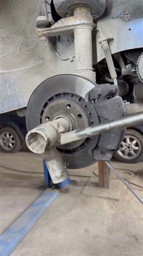Watch This Tool in Action 😳🔧 #automobile #engineblock #carrepair #mechanic #brakefluid