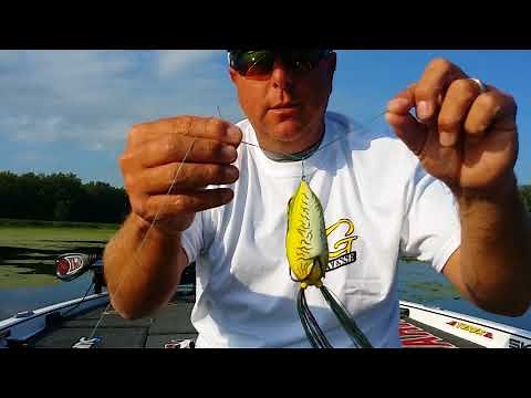 Dean Rojas uses a DOUBLE Palomar knot for frogs