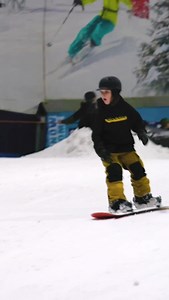 The UK’s BEST snowboarding extravaganza returns Saturday 28th October, bringing you an incredible day packed FULL of snowboarding action 🤩🏂 Here’s what you can expect: 👉 Snowboard beginner taster lessons for ONLY £10 👉 Kit demos 👉 Free coaching 👉 Shred Sleds presents ThunderDome & freestyle park from 7.30 pm & more! 😍 Head to our website to find out more: https://hubs.la/Q0249rpN0 | SnowDome
