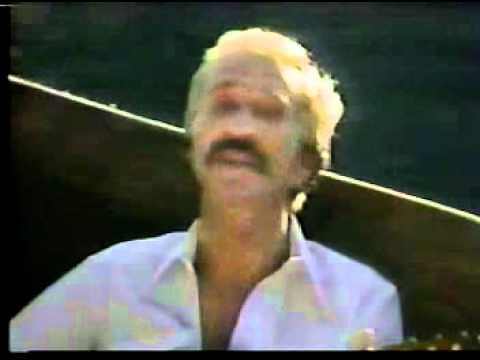 Marty Robbins-LaPaloma-Spanish version..mp4