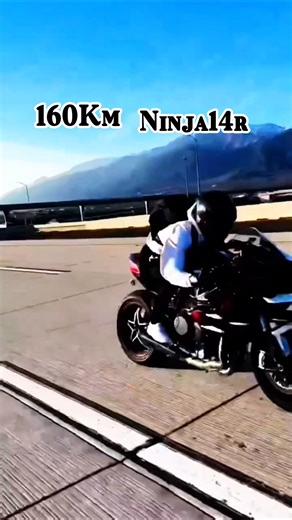 Bike Rider Speeds Ninja 🥵💯🏍️|| #shortsfeed #kawasaki10r #automobile #trendingshorts #viralvideo #yt