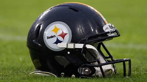 A Random Guy Snuck Into The Locker Room To Shower With The Steelers After They Won The Super Bowl