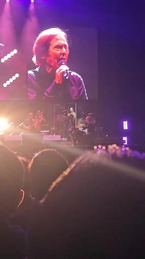 CONCIERTO RAPHAEL SEVILLA 2025. "CUANDO TU NO ESTAS" #raphael #RAPHAELDIRECTO #RAPHAELSEVILLA2025