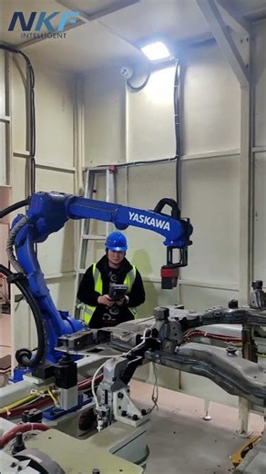 On-site debugging of yaskawa robot applied to inspection.