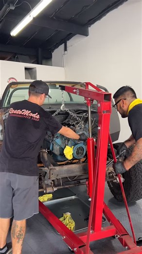 89 reactions | Out with the old tired 440 big block & IN with the fully rebuilt and upgraded 440 big block  Padies and gentleman our easiest giveaway ends in just 3 days! Subscribe to our YouTube channel (RestoMods) and you’re automatically entered to win ✅ Get there now! | Restomods | Facebook