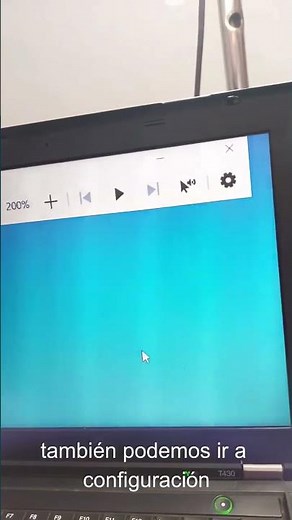 How do I change the screen size on my PC?