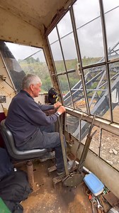 There's alot of guys think they're so called "Real operators" just because they can grade by eye without using GPS. I'd imagine they'd struggle swapping a couple of levers for many plus the foot controls of this Ruston Bucyrus 54RB dragline | Awesome Earthmovers