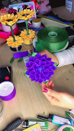 Lapiceros Decorados con Rosas Eternas y Dalias