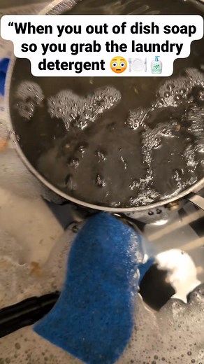 1.6M views · 8.1K reactions | The Best Way to Clean Dishes!? Using Laundry Detergent Instead of Dish Soap️ #DishHack #LifeHackGoneWrong #LaundryDetergent #DishesClean #KitchenFails #ViralHack #MomLife | Shannis World1380 | Facebook