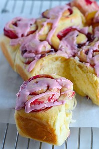 Treat yourself to some Friday sweetness with this light and fluffy Raspberry Rolls. 🍰🍓 Recipe below 👇 Raspberry Rolls Ingredients: - 300g All-purpose flour - 30g Sugar - 5g Salt - 4g Instant yeast - 2 Eggs - 110g Milk - 40g Unsalted butter - 200g DLA Bakejam Raspberry Raspberry Icing: - 50g Powdered sugar - 10g DLA Fruit Nectar Raspberry Method: 1. In a bowl, whisk together the eggs and milk. In another bowl, whisk together the flour, sugar, salt, and instant yeast. Add in the egg mixture and