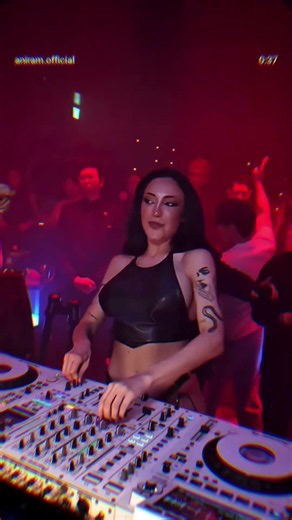 Rave Going CRAZY! 🔥 #edm #shorts #techno