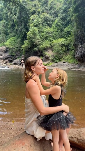 montana lower on Instagram: "Learning and connecting through nature 🧡 The clay pigment we are using is called ochre. It traditionally holds significant cultural and symbolic importance in many Indigenous cultures, particularly in Australia, where it has been used for tens of thousands of years (or more). It is often associated with spiritual and ceremonial use, connection to land and ancestors, art, communication, healing and protection. We were first properly introduced to ochre at an a