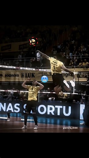 Bro Was Flying! ✈️💸💀 | Gravity.exe Has Stopped Working #volleyball #trending #youtubeshorts