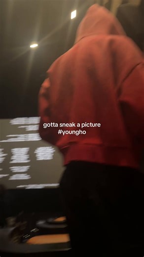 Sneaking Photos in the Age of AI