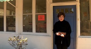 Bestselling author, Mary Kay Andrews, helps solve real-life mystery