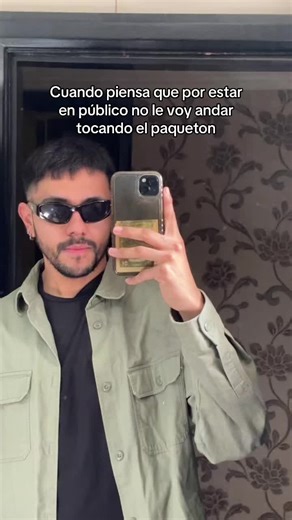 Tocando el Paqueton en Público