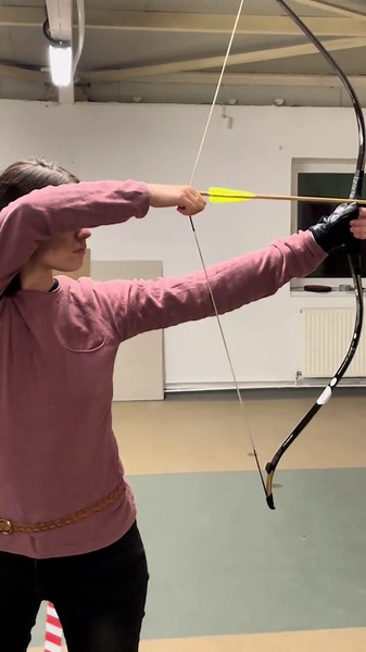 Haven’t made it to archery prctice in a while, here’s a clip from the last one working on release #archerytok #archerylife #traditionalarchery #archerypractice #archery