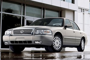 4 Reliable Used Luxury Cars That Cost Less Than $10k—According to Forbes
