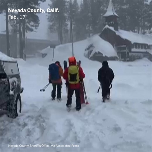Rescuers in California were conducting a desperate search Wednesday for nine skiers who remained missing almost a day after an avalanche near Lake Tahoe. If they are not found alive, the avalanche would be one of the deadliest in the U.S. in decades. https://trib.al/35O8aSr | The New York Times