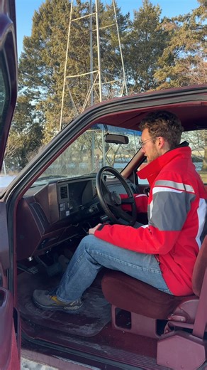 Frostoss | The 90s Chevy trucks are the ultimate dad truck #gmt400 #chevy #truck #oldtruck #gmc | Instagram