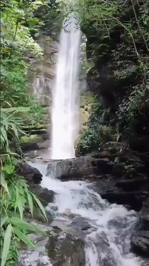 Waterfall in Chail, Sadhupul, Himachal Pradesh