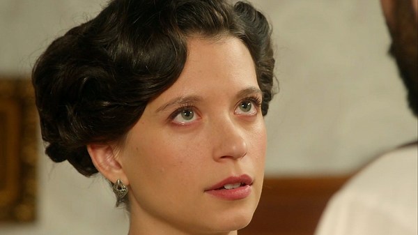 Martina se declara a Adriano en 'La Promesa': "También te echo de menos a ti"