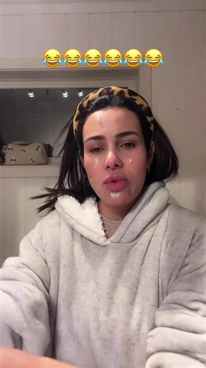 حكايات السوشيال ميديا في باريس